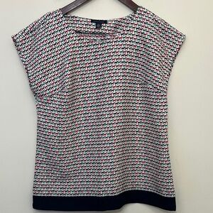 Tommy Hilfiger Women’s Sleeveless Lightweight Top Size Small